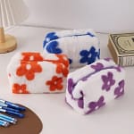Trousse de toilette style peluche
