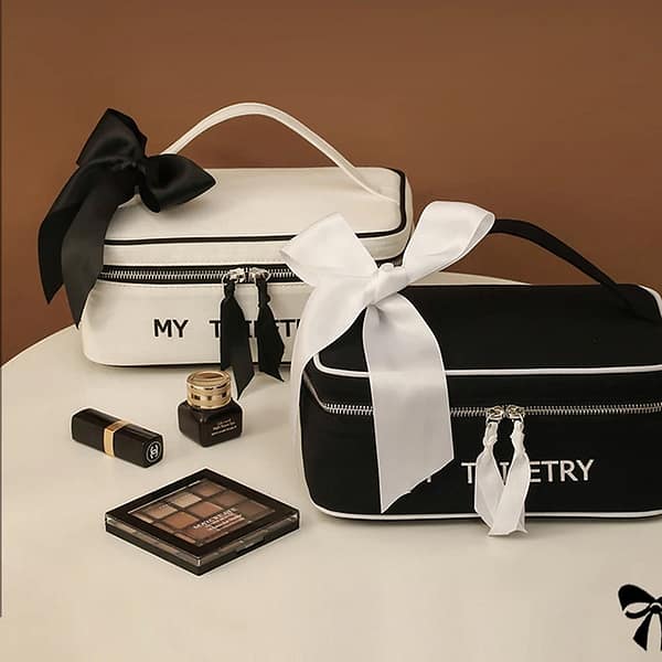 Trousse de toilette rigide femme