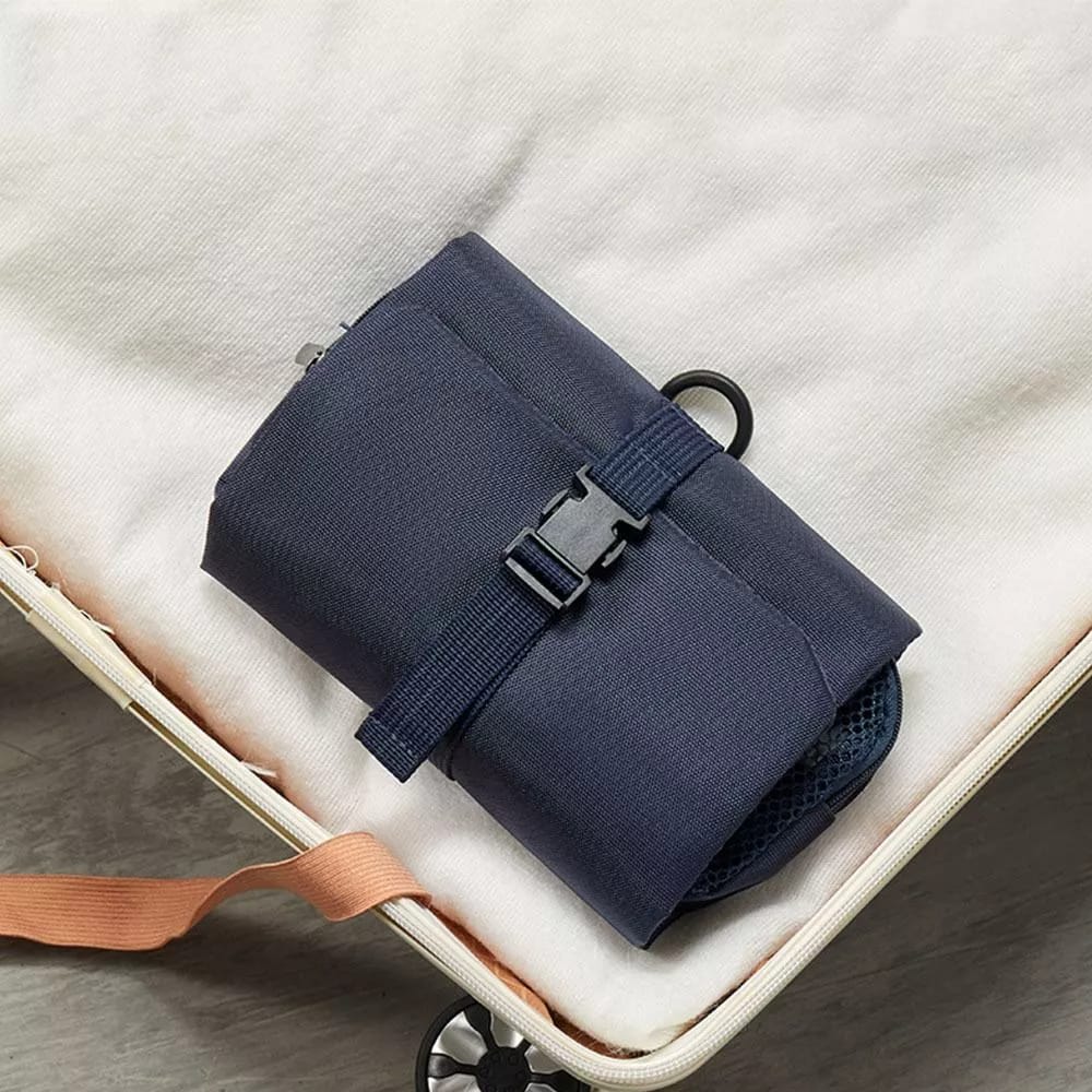 Trousse de toilette avec crochet de suspension_5