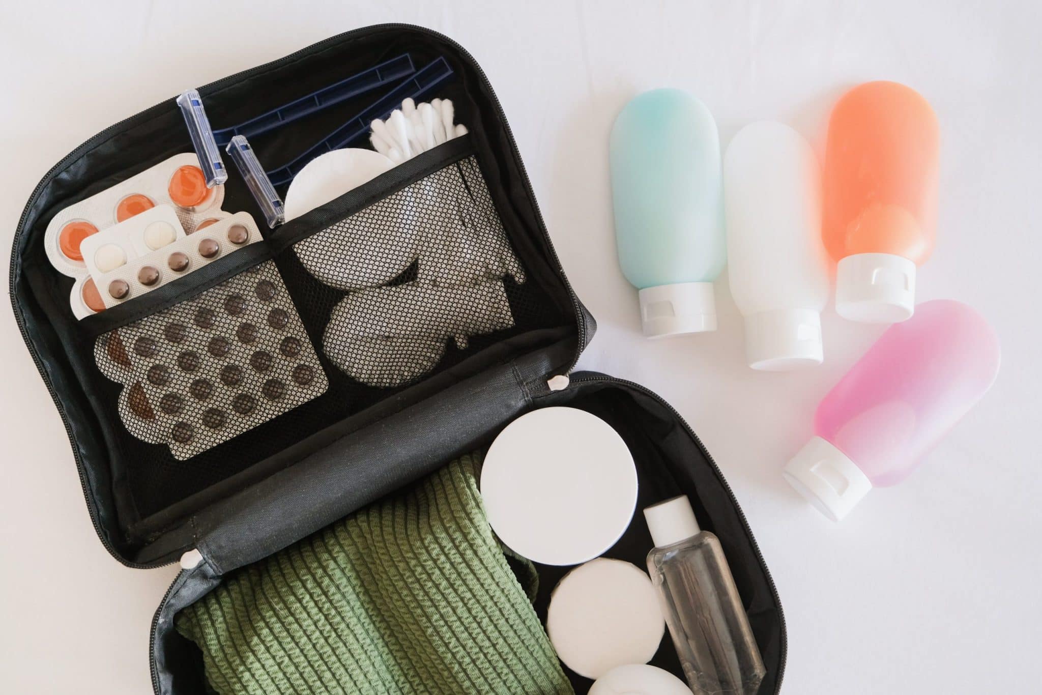 La meilleure trousse de toilette pour voyager : Guide d'achat