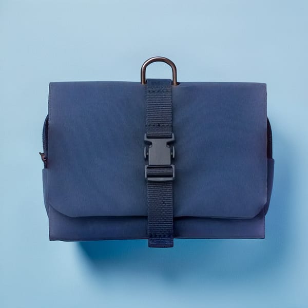 Trousse de toilette avec crochet de suspension – VeeBag™