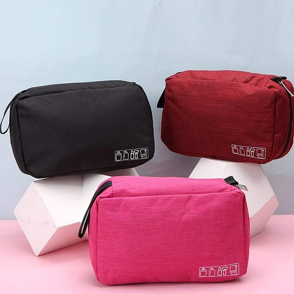 Trousse de toilette pliable à suspendre