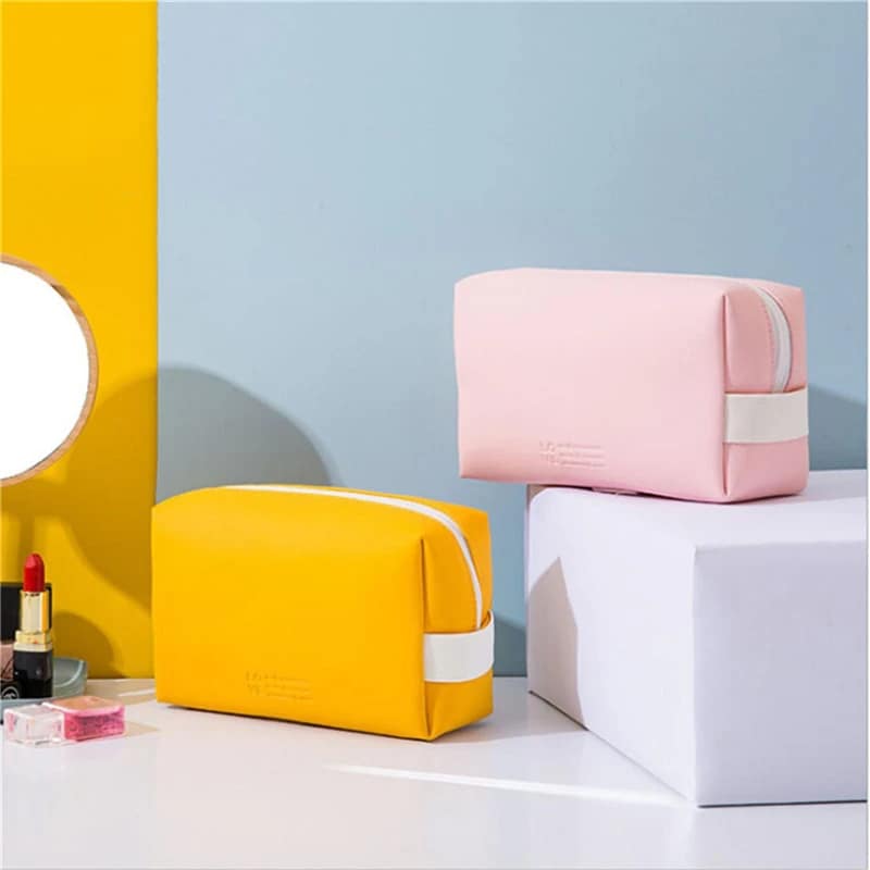 Trousse de toilette colorée